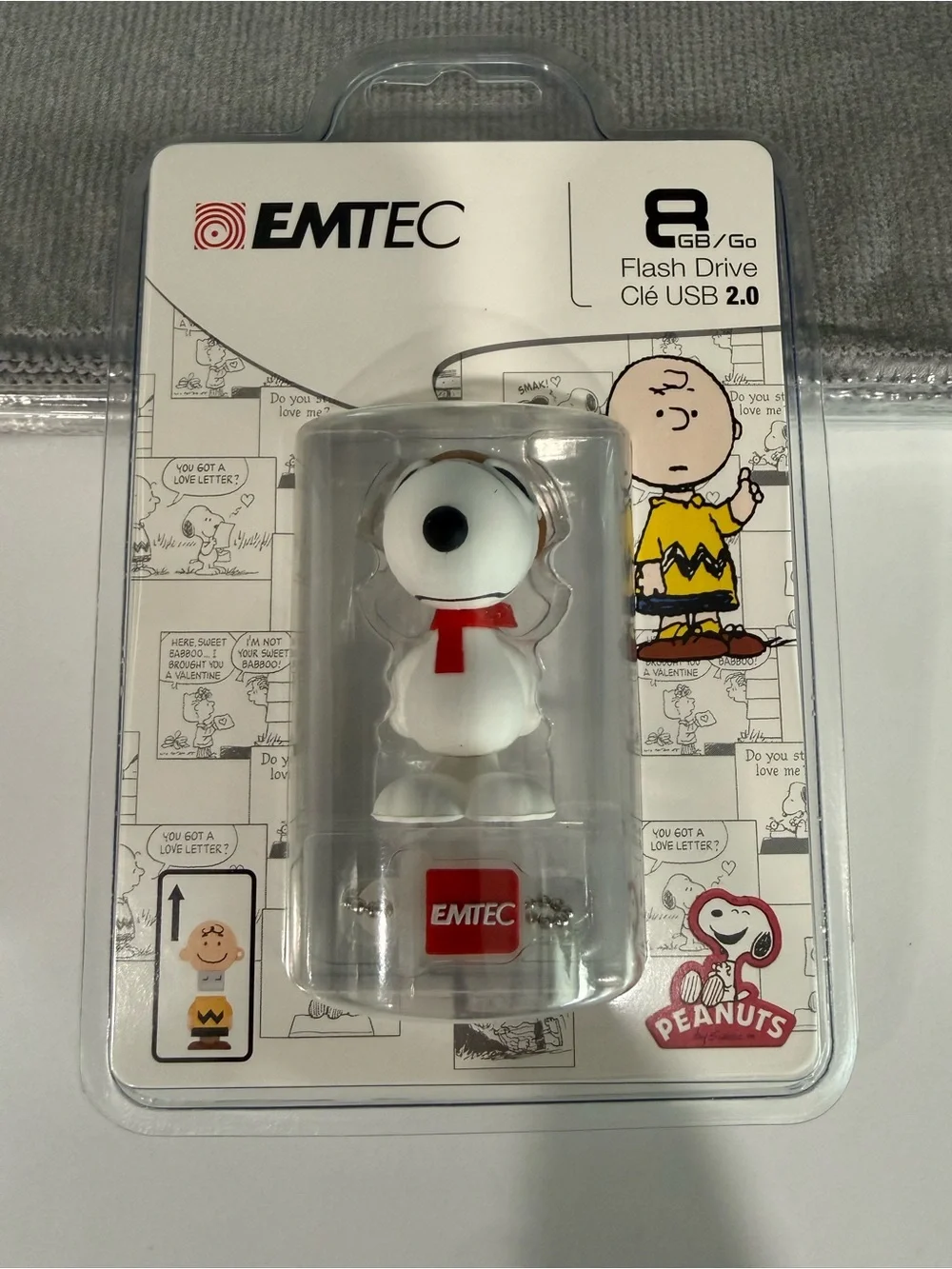 Peanuts Snoopy USB Flash Drive 8GB - White